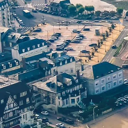 Au Soleil Couchant شقة