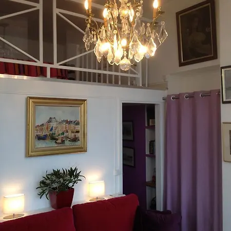 Au Soleil Couchant تروفيي سور مير