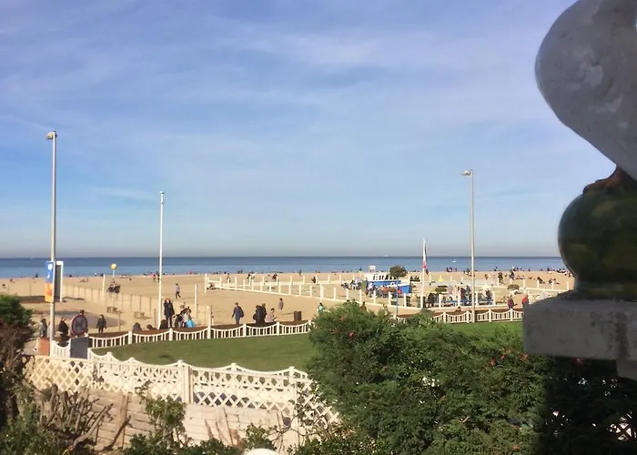 Au Soleil Couchant *